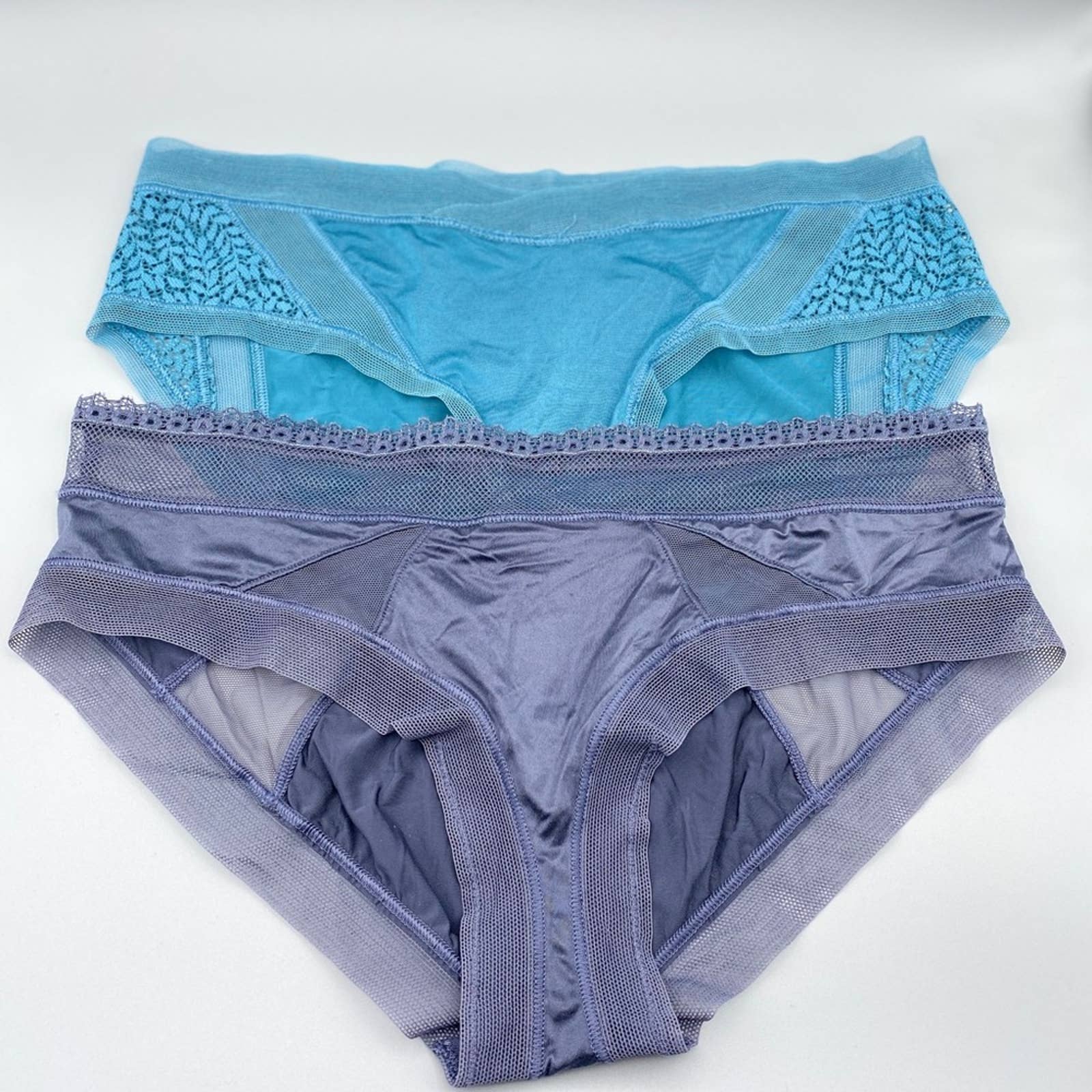 Victoria’s Secret Body By Victoria Hiphuggers Set